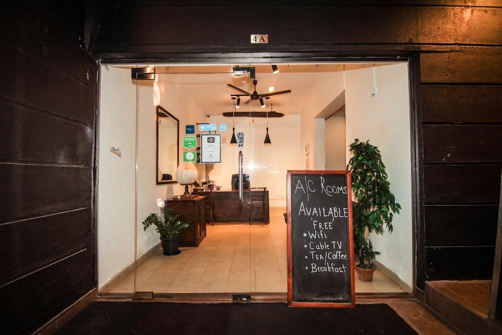 Aca Accommodation Colombo Exterior photo