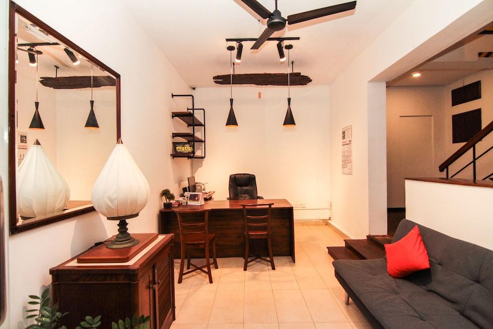 Aca Accommodation Colombo Exterior photo